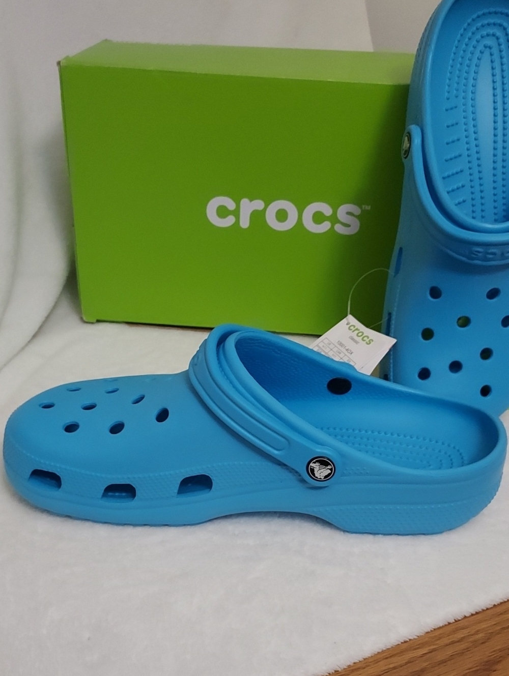 Mens Crocs - Picture 5 of 9
